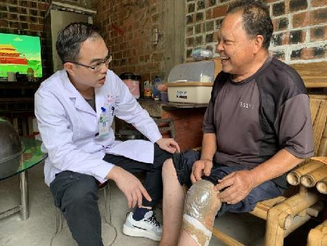 广西中医药大学一附院《「轮值村医」健康帮扶 助力乡村振兴》入选人民网 2022 乡村振兴创新案例