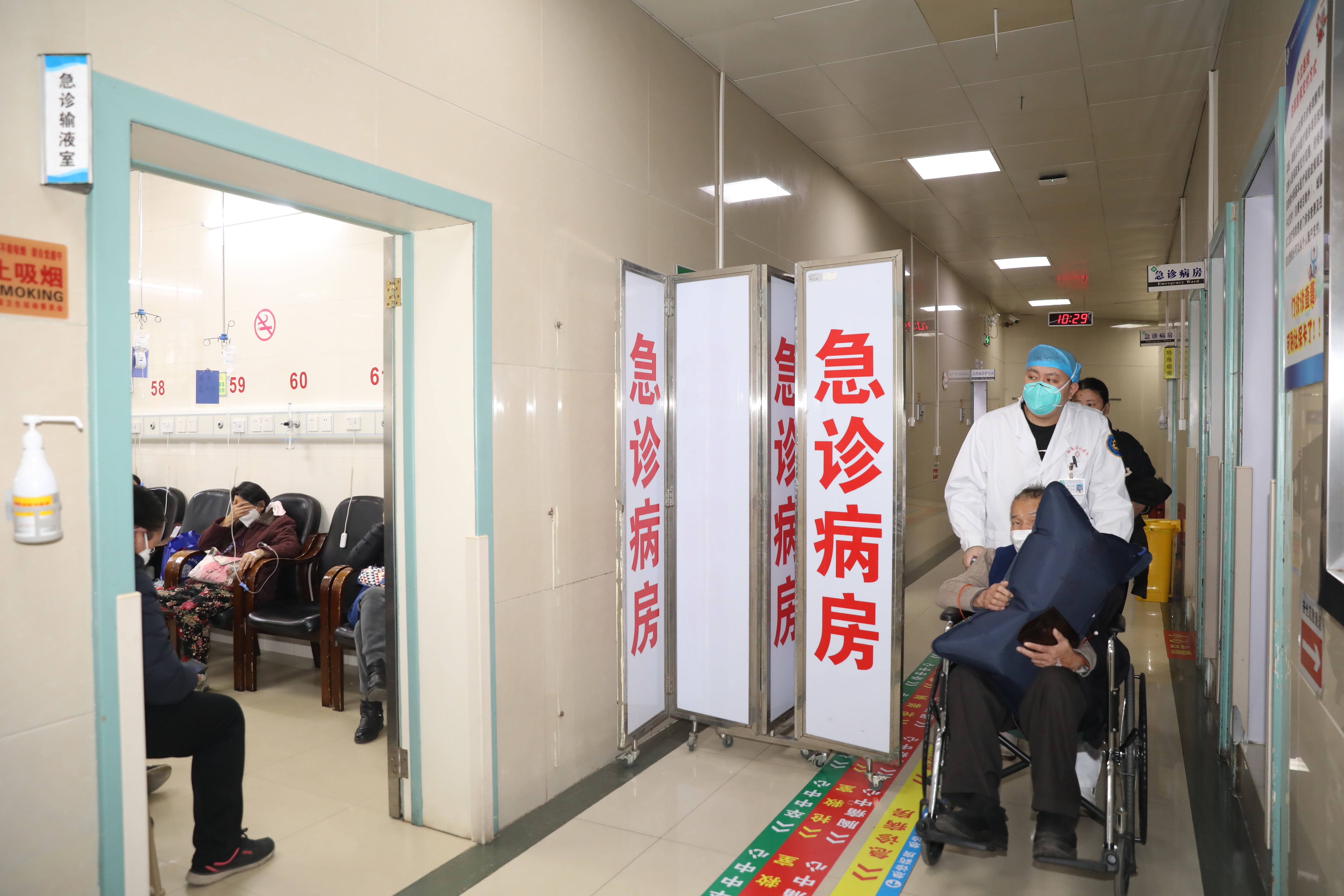 广西壮族自治区南溪山医院：多措并举守一线 竭诚为民护健康