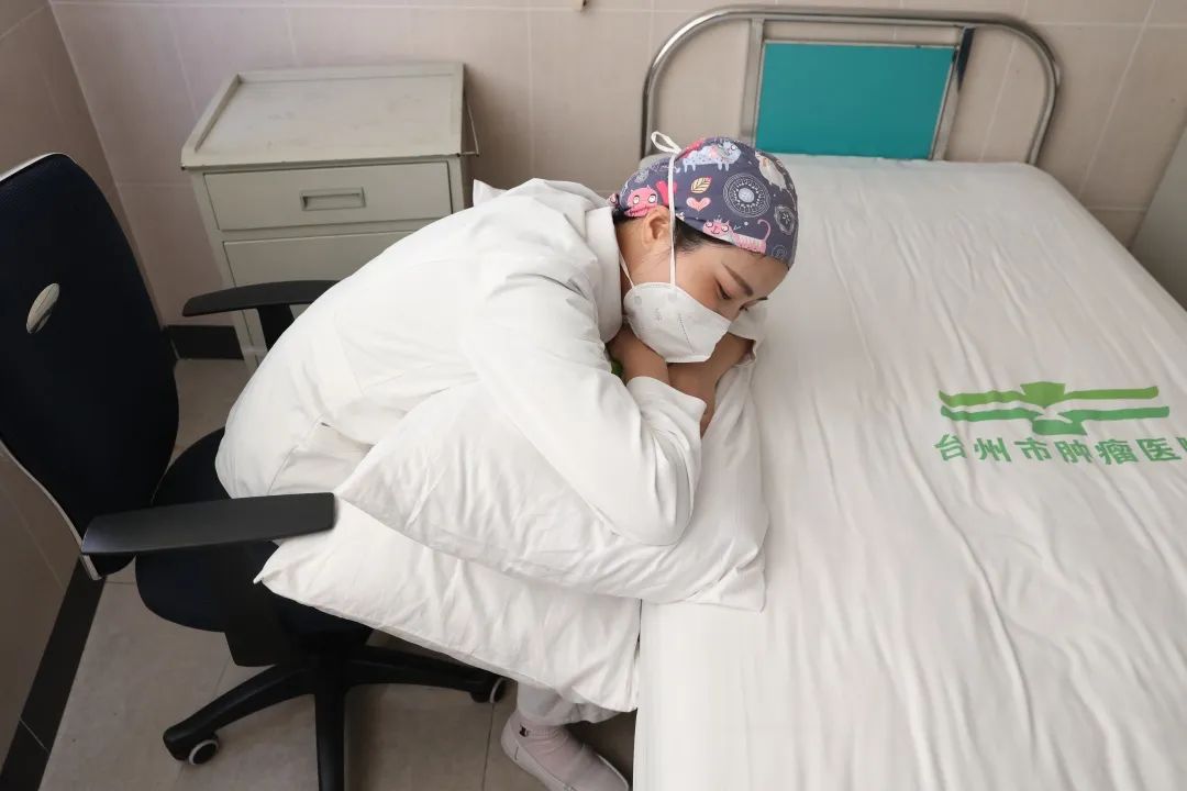 「阳了」呼吸困难怎么办？试试这么睡！