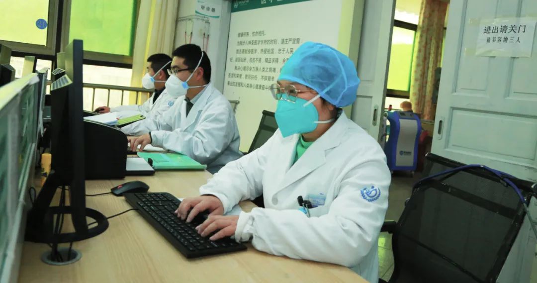 有一种「天爱」叫病人照顾患者 ——向轻伤不下火线的天使致敬