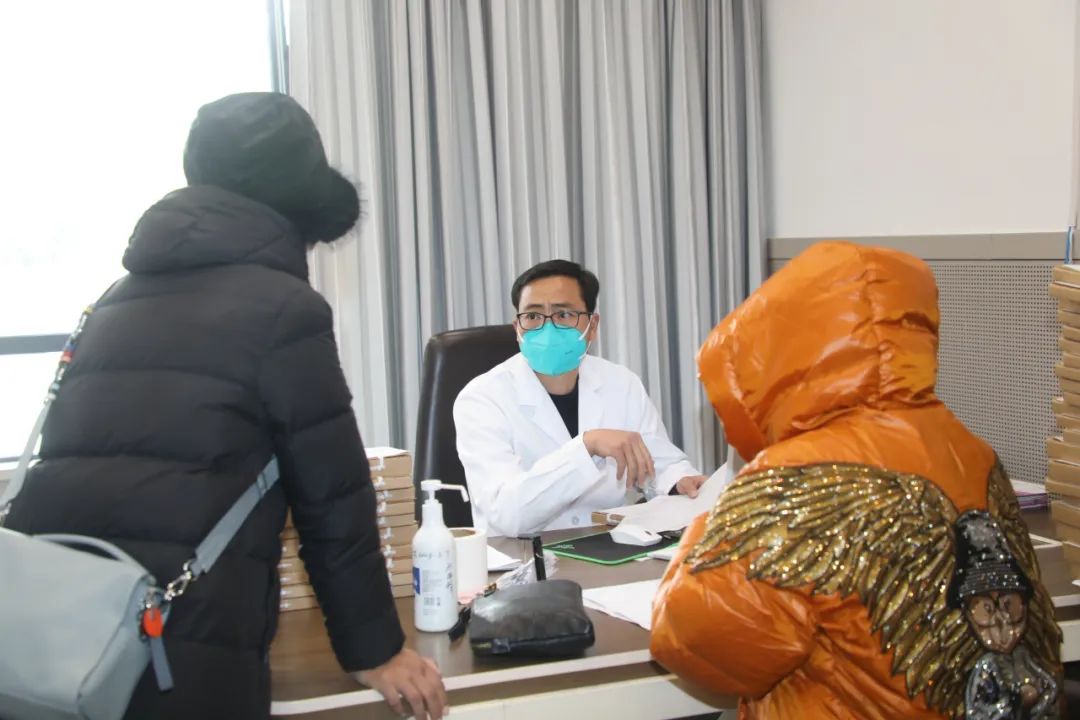 有一种「天爱」叫病人照顾患者 ——向轻伤不下火线的天使致敬