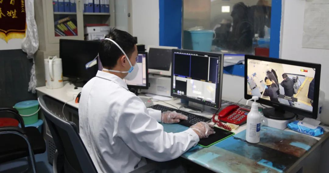 有一种「天爱」叫病人照顾患者 ——向轻伤不下火线的天使致敬