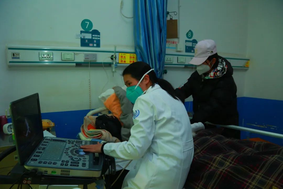 有一种「天爱」叫病人照顾患者 ——向轻伤不下火线的天使致敬