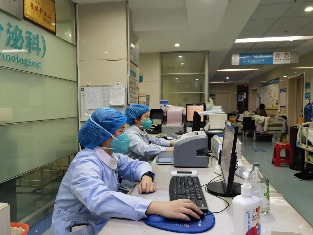 新年第一周，实拍忙碌的重庆市黔江中心医院