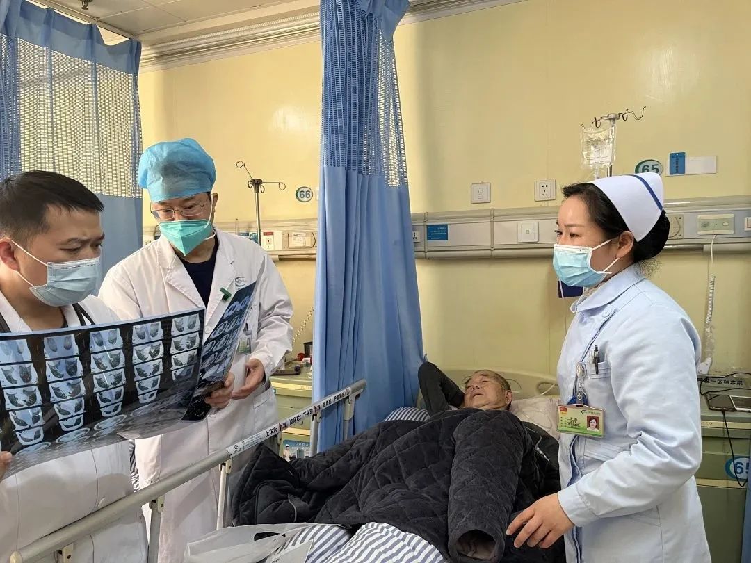 为生命「守岁」：湘潭市中心医院呼吸内科春节期间的硬核坚守