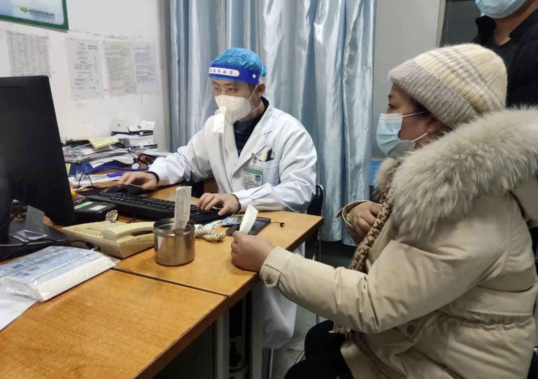 桂林医学院附属医院急诊科「黄沙百战穿金甲,不破楼兰终不还」