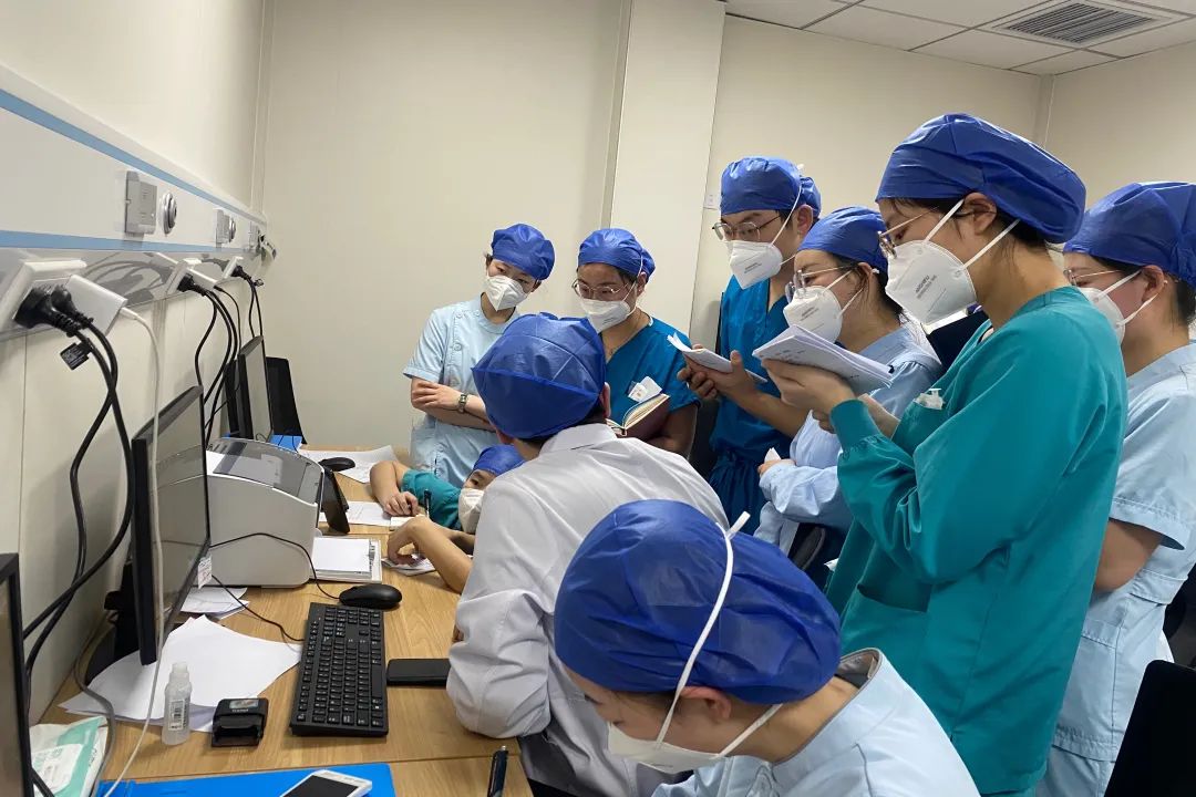 大考炼真金！西安大兴医院 ICU3 科救治 123 名危重患者，平均年龄 79 岁