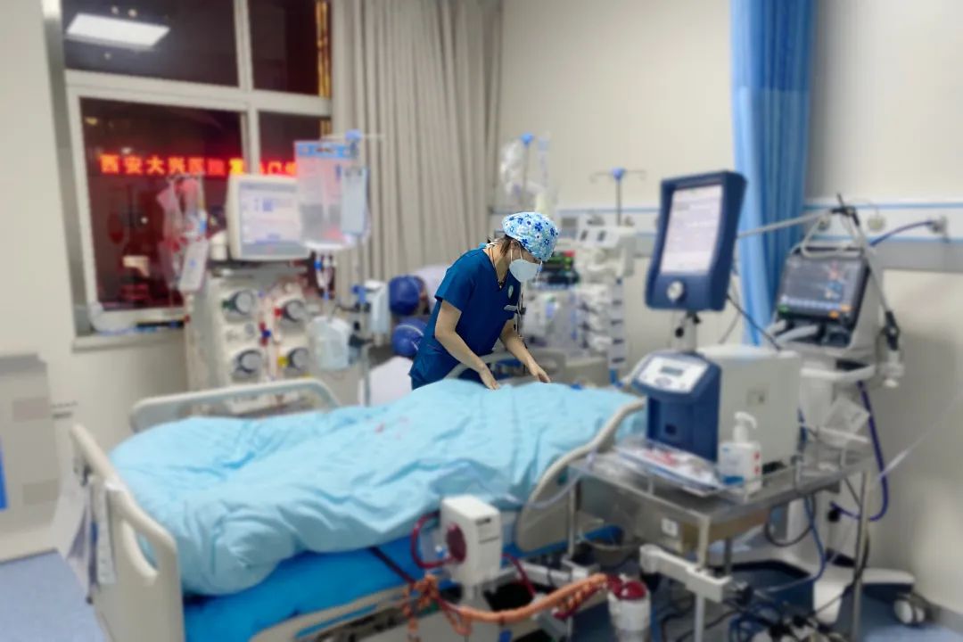 大考炼真金！西安大兴医院 ICU3 科救治 123 名危重患者，平均年龄 79 岁