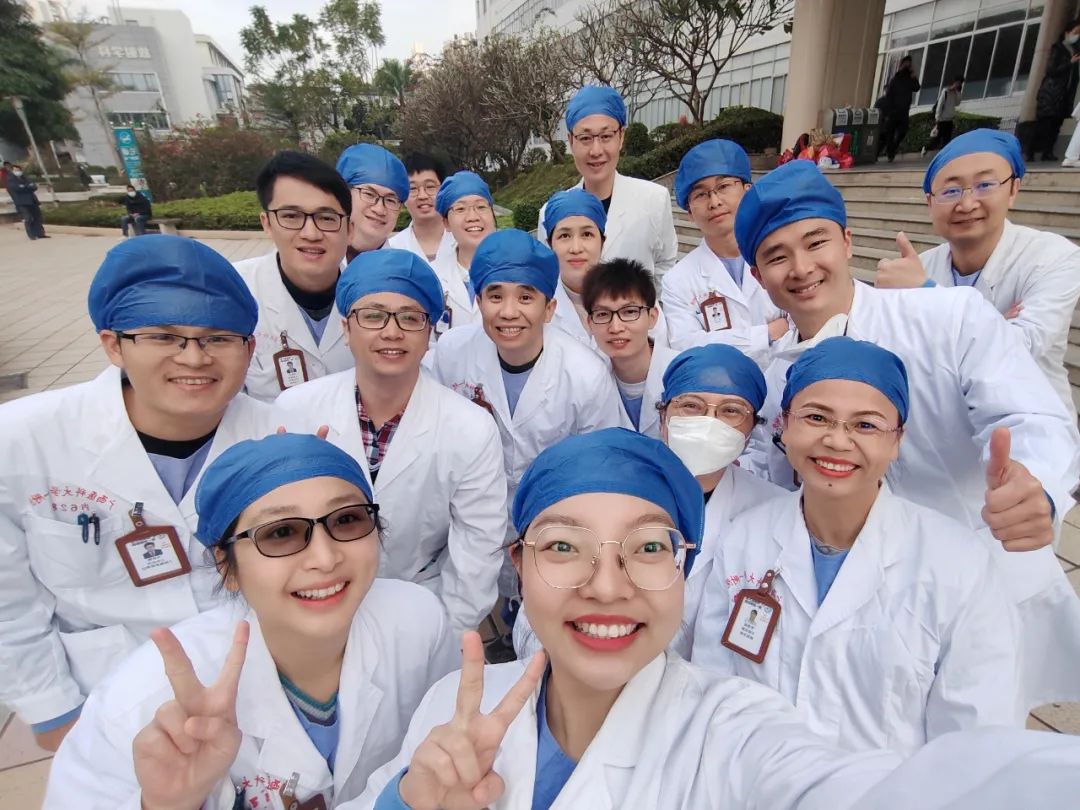 合影留念，摘牌「翻篇」！广西医科大学第一附属医院逐步恢复正常诊疗