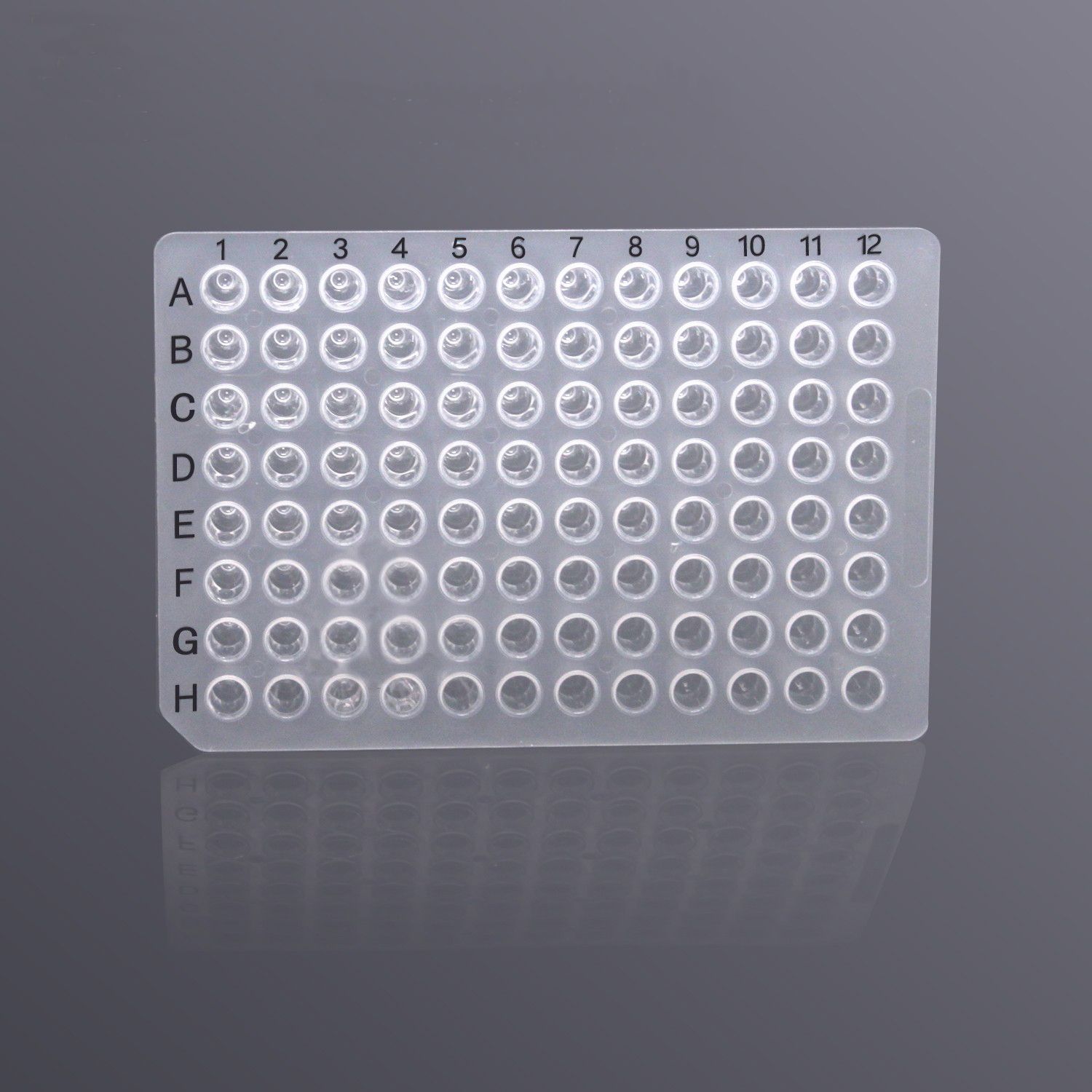 200ul 96孔PCR板，透明，无裙边，无酶