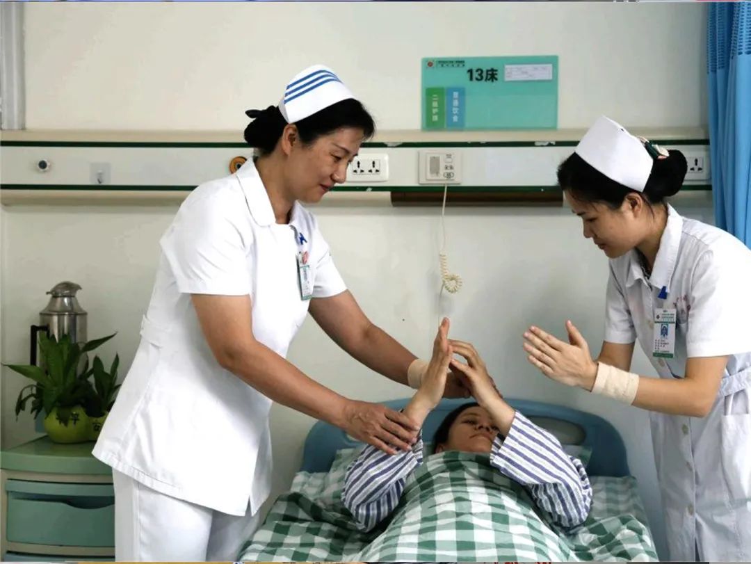 2022，你是最温暖的那束光——2022 年广西中医药大学第一附属医院护理工作回顾