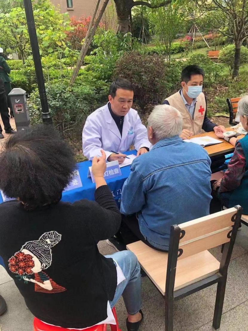 三明眼科医院荆国利：博学成医，厚德为医，谨慎行医