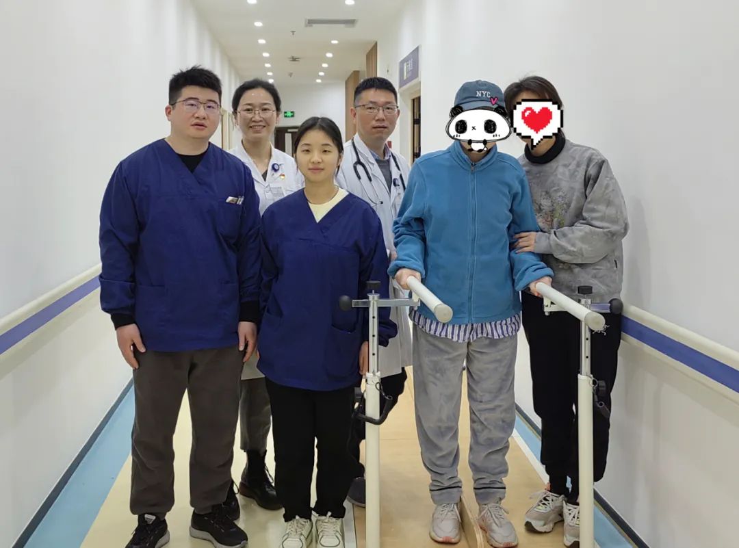 16 岁少女昏迷一个月终苏醒，宁波明州医院陪伴康复路