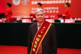 返聘专家风采丨广西医科大学第一附属医院 80 岁医者彭民浩：这辈子，为病人而活