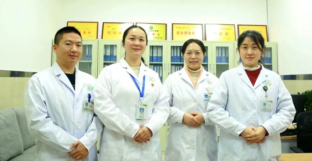 合江县人民医院药剂科主任梁丽娟：临床安全用药的「护航人」