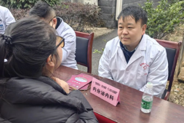 千人回乡送健康走进德安县聂桥镇卫生院