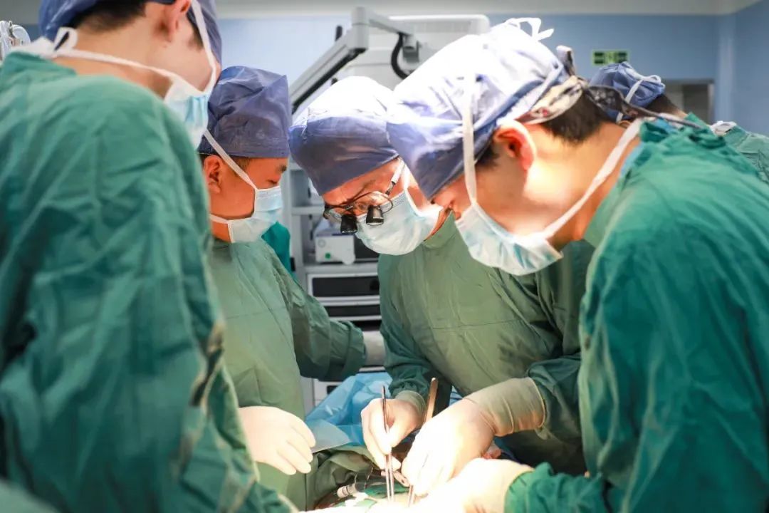 心尖上的舞者——记西安国际医学中心医院心脏外科团队