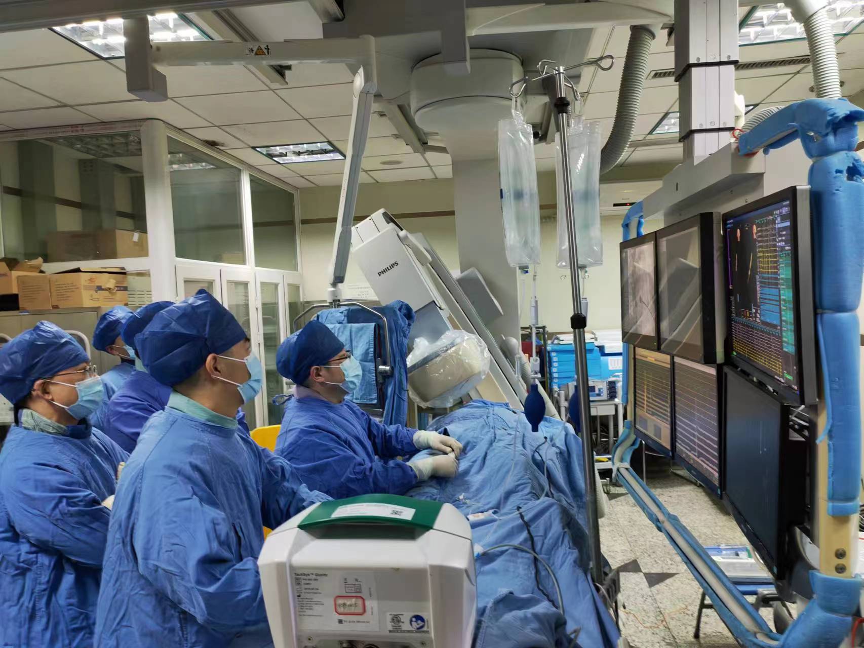 武汉大学人民医院心血管医院成功开展纳秒脉冲电场房颤消融术