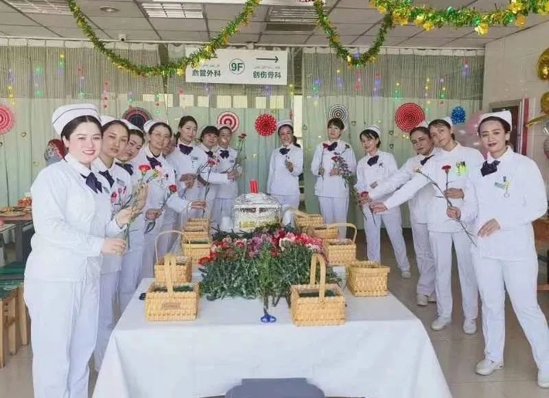 喀什地区第一人民医院组织开展庆祝「三八妇女节」系列活动