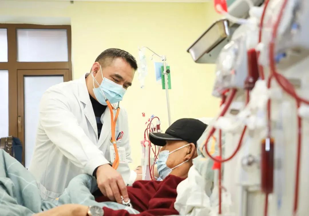 关爱肾脏了解慢性肾脏病，别被「三高」和「三低」偷走了健康