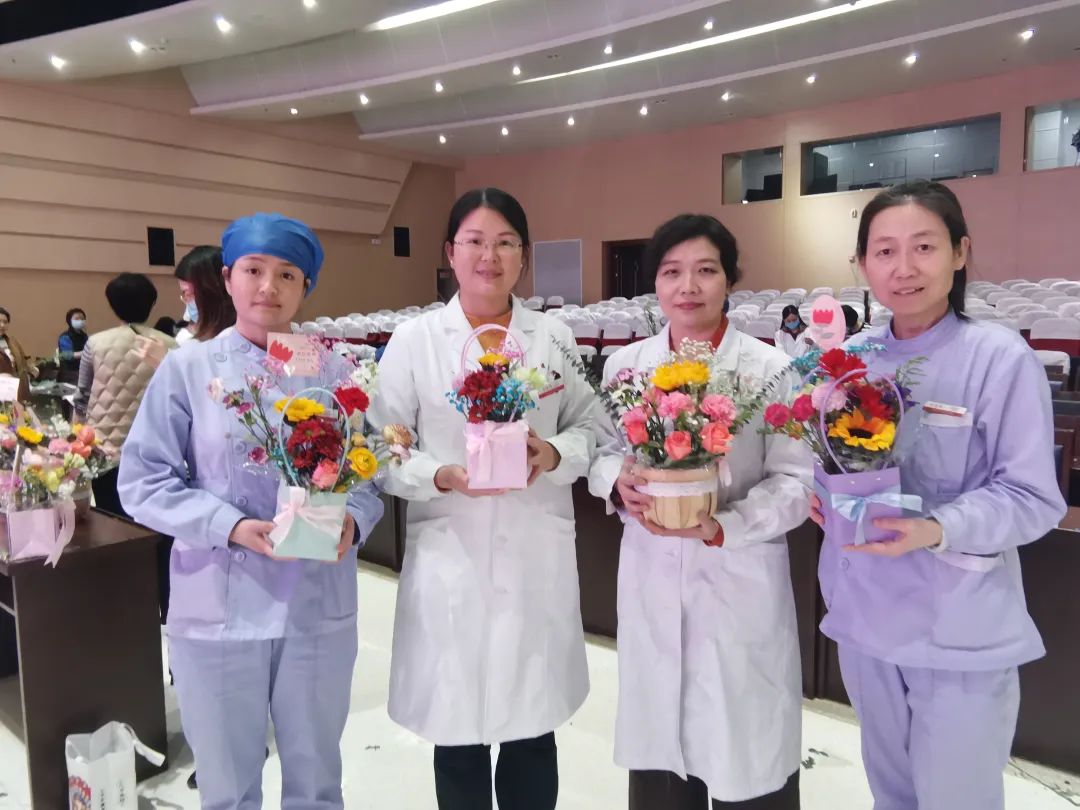 巧手弄花艺 欢乐过三·八|西安市中医医院举办妇女节活动