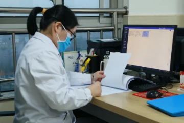喜报！河南信合医院呼吸与危重症学科副主任董华娟荣获「固始县巾帼建功标兵」称号