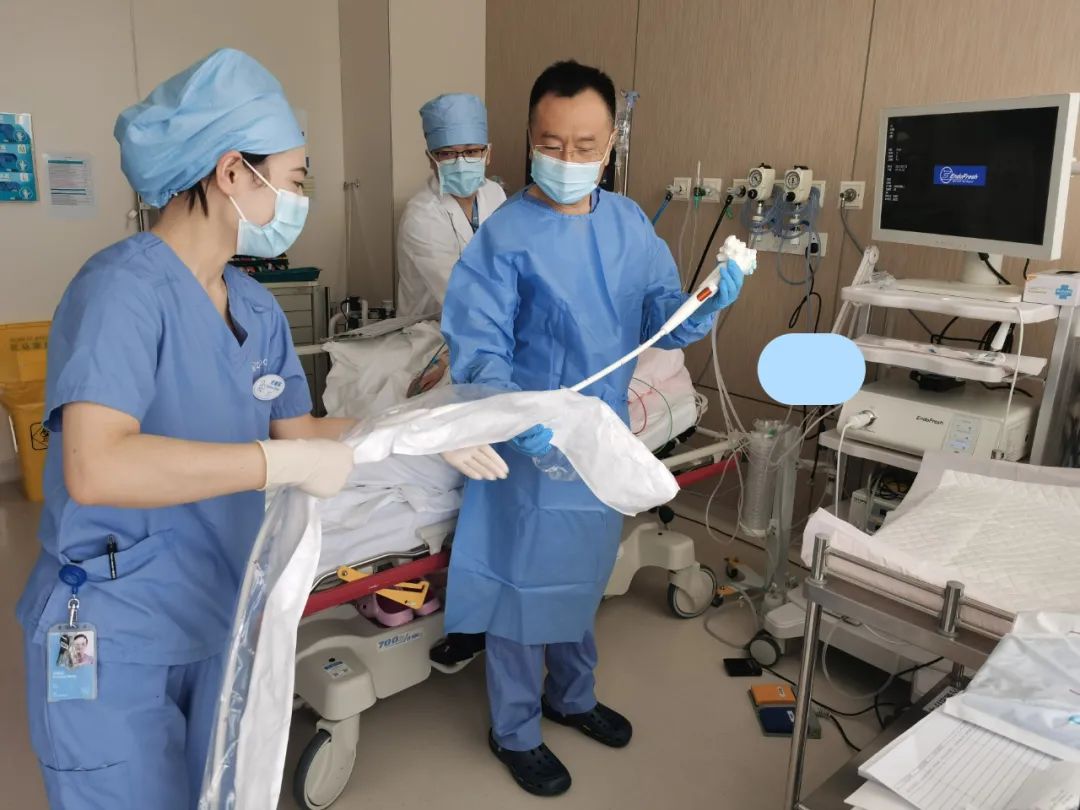 深圳和睦家医院首次使用一次性消化内镜