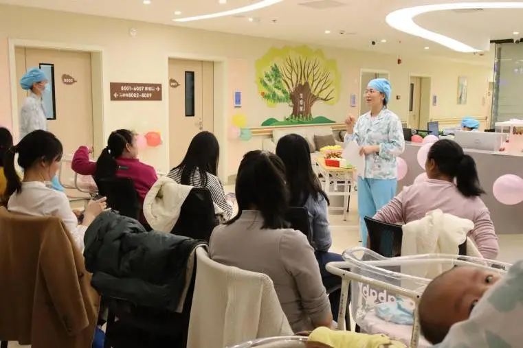 与爱同行｜桂林医学院第二附属医院产二区开展母婴健康交流茶话会