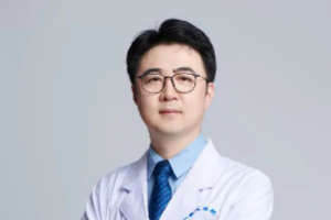 祝贺！温州医科大学附属眼视光医院郑斌医师再度入选「年度好大夫眼科榜单」