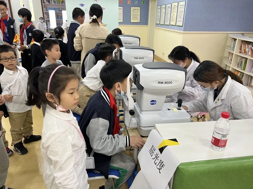 温州医科大学附属眼视光医院杭州院区视光诊疗中心《视光君·聊眼睛》系列科普短视频入选 2022 健康科普材料征集活动优秀作品