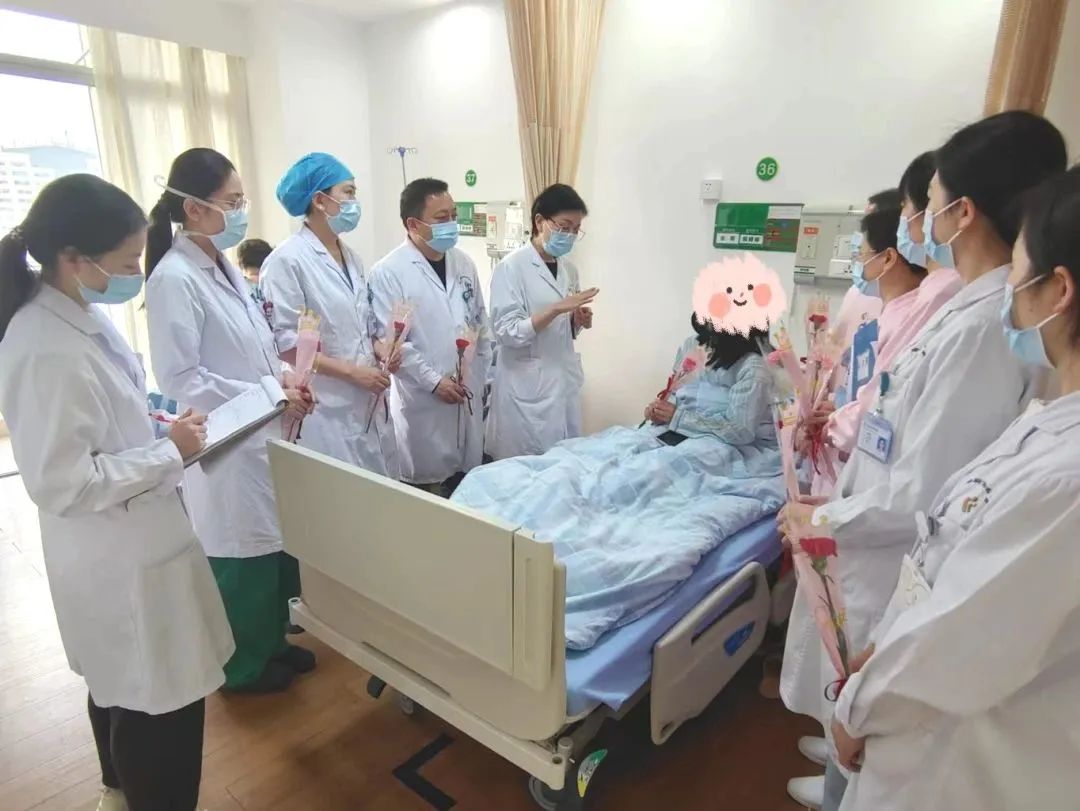 深圳市妇幼保健院妇科盆底泌尿疾病诊治中心开展「花语暖心扉」活动