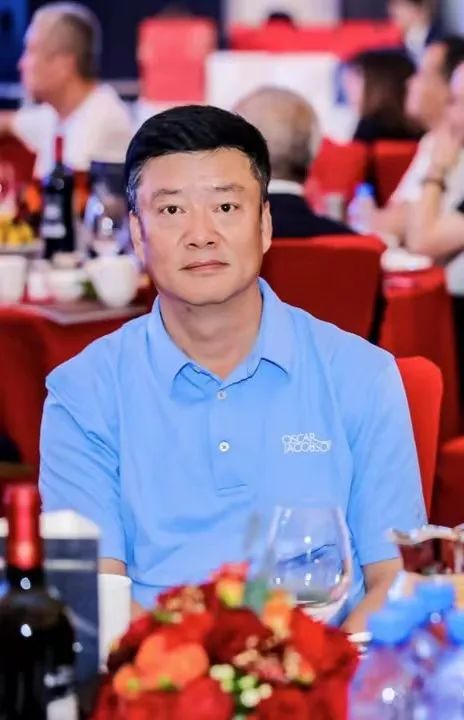 成都京东方医院名医|骨科主任杜东鹏：热爱可抵岁月漫长