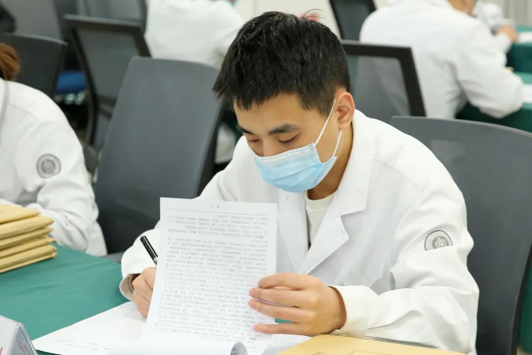 凝练内功,以赛促训,重庆松山医院举办「住院病历展评」大赛