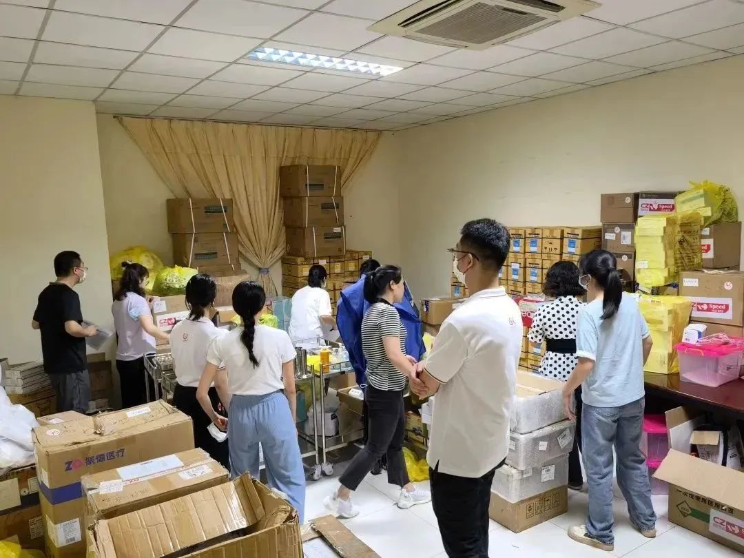 国虽有界，医者无疆——柳州市红十字会医院援老挝医疗队首个工作日圆满完成 23 例复明手术