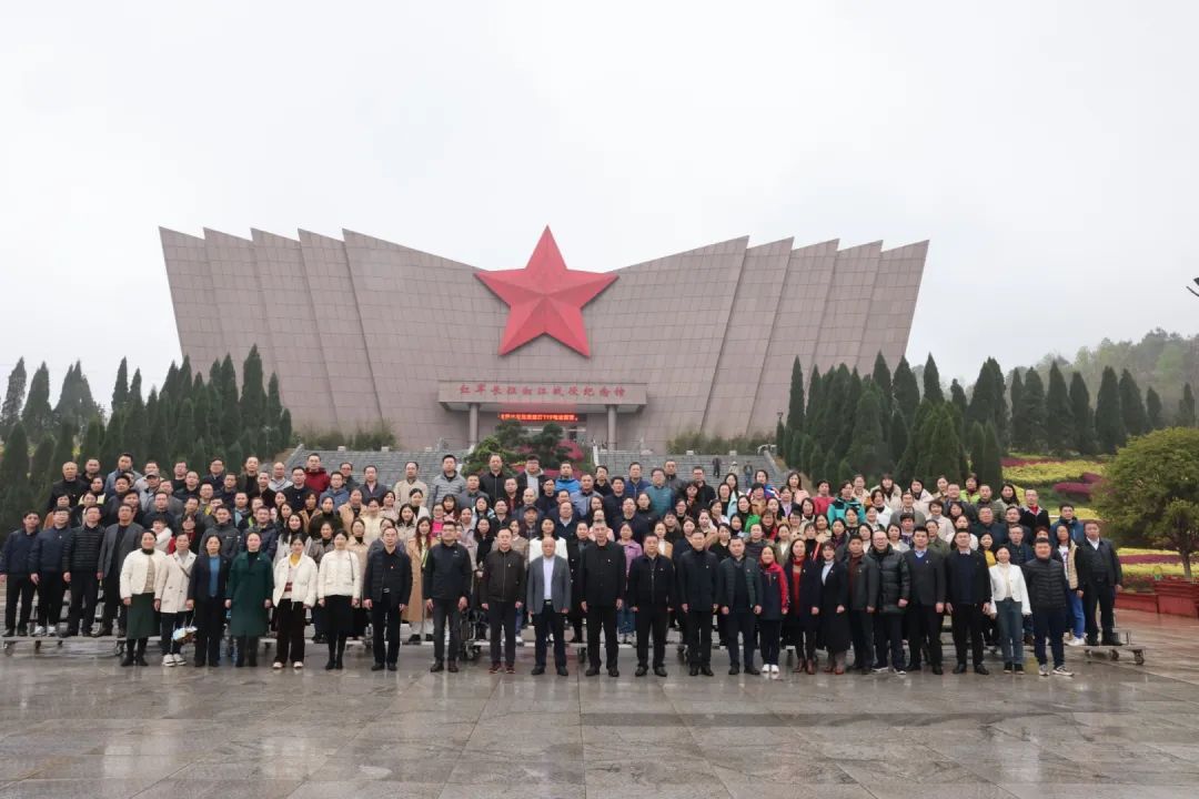 桂林医学院第二附属医院（临桂临床医学院）举行 2023 年中层干部党务业务培训
