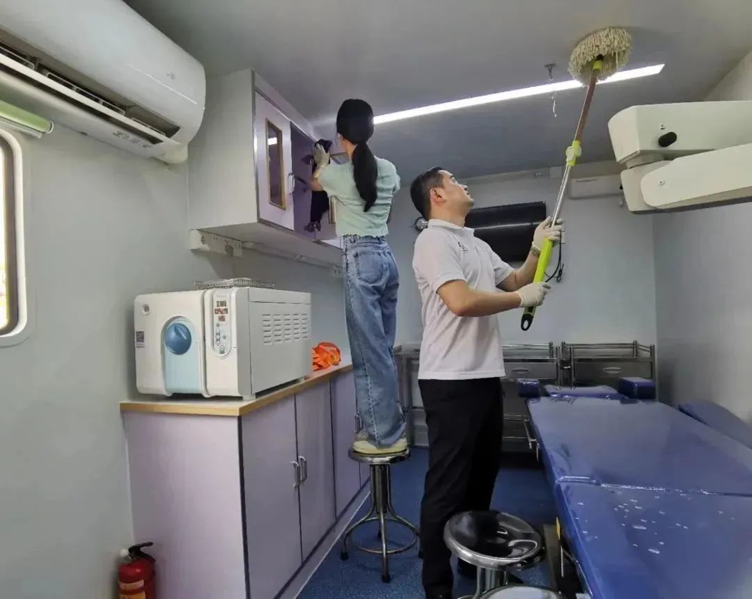 国虽有界，医者无疆——柳州市红十字会医院援老挝医疗队首个工作日圆满完成 23 例复明手术