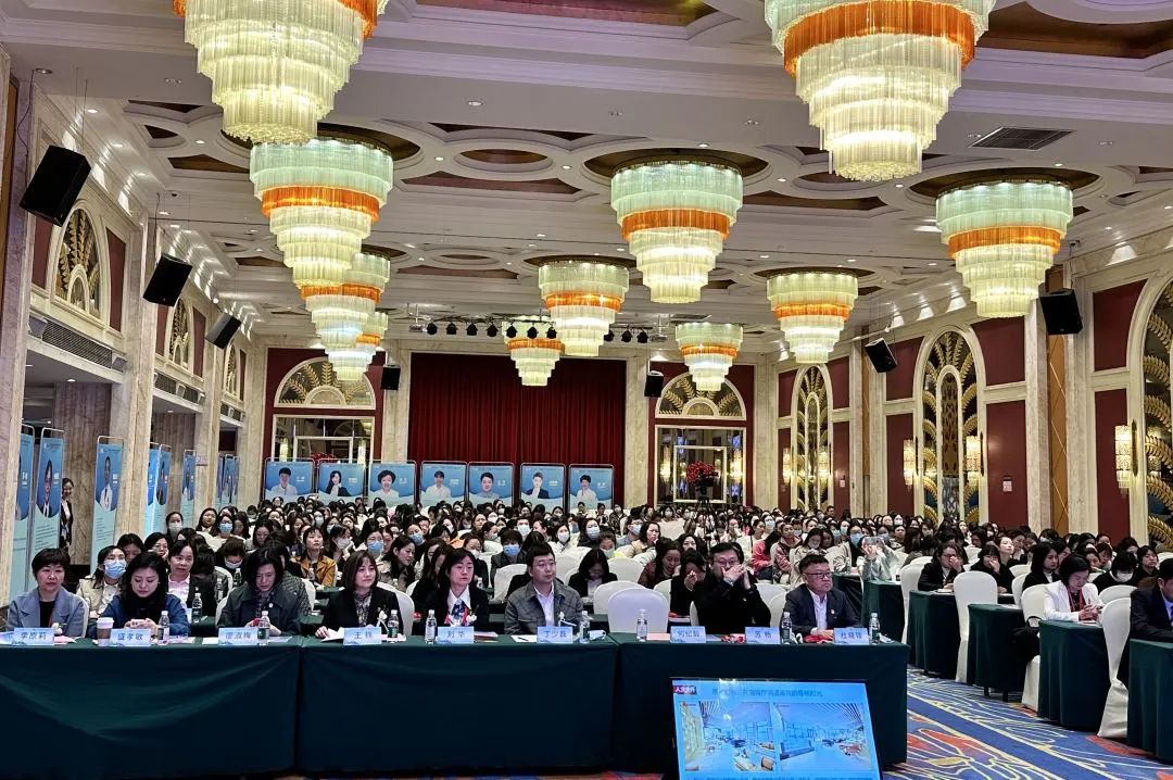 全国 700 余位护理同仁齐聚重庆，共探护理事业发展新路径