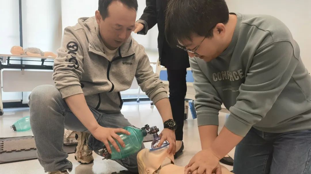 AHA 培训持续发力 基层卫生院人人会急救