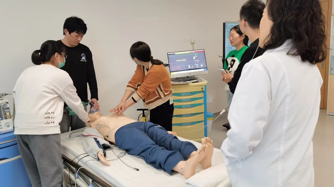 AHA 培训持续发力 基层卫生院人人会急救
