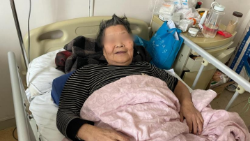 谨防「躺」出来的病，郑州大学第五附属医院为截瘫老年患者成功实施手术！