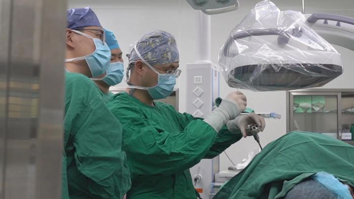 跨越 30 年，湖州市中心医院再为老年患者做脊柱微创手术