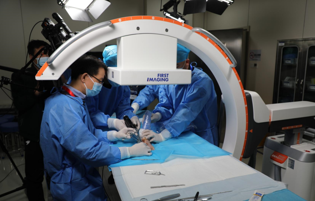 拇外翻手术技术实操培训班在郑州仁济医院顺利举办！