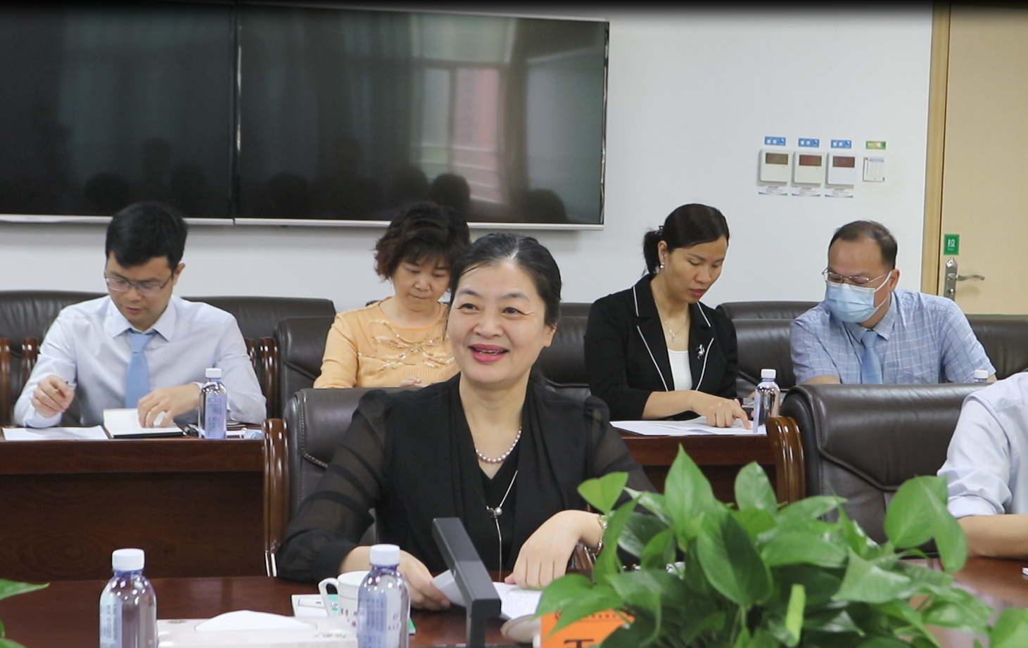 深圳市龙岗区人民医院检验科顺利通过国家 ISO15189 现场评审