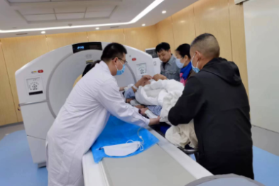 一脉阳光: 服务至上，彰显人文关怀