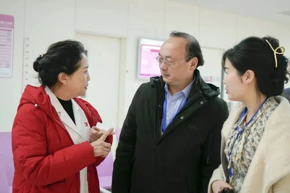 中国医学装备协会临床输血医学装备技术（西北）培训基地在我院揭牌成立