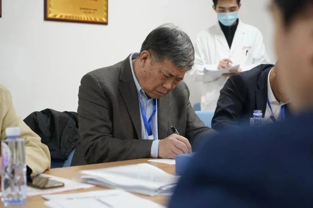 中国医学装备协会临床输血医学装备技术（西北）培训基地在我院揭牌成立