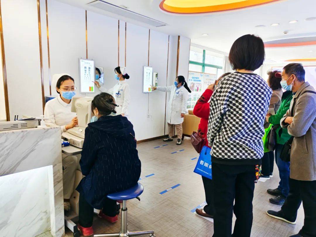 武汉普瑞眼科科普丨眼睛胀痛和青光眼有关系吗？干眼症只是眼睛干？