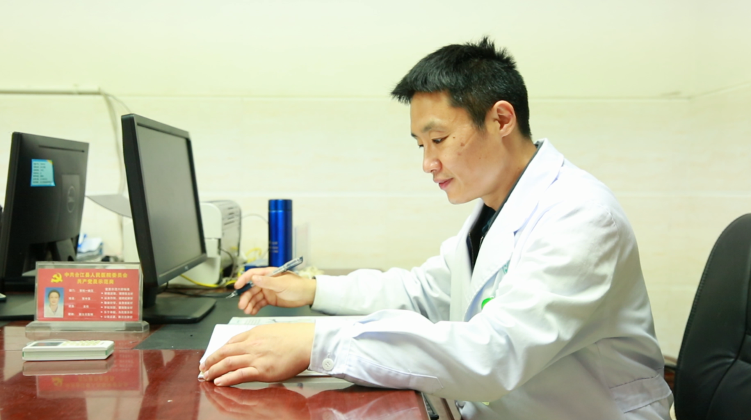 合江县人民医院骨科一病区主任张中发：临渊羡鱼，不如退而结网