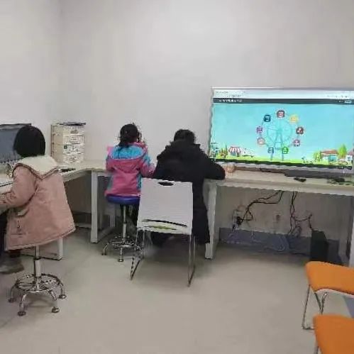 健康进校园，温暖入童心｜桂林医学院第二附属医院完成 3500 人次的视力屈光筛查工作