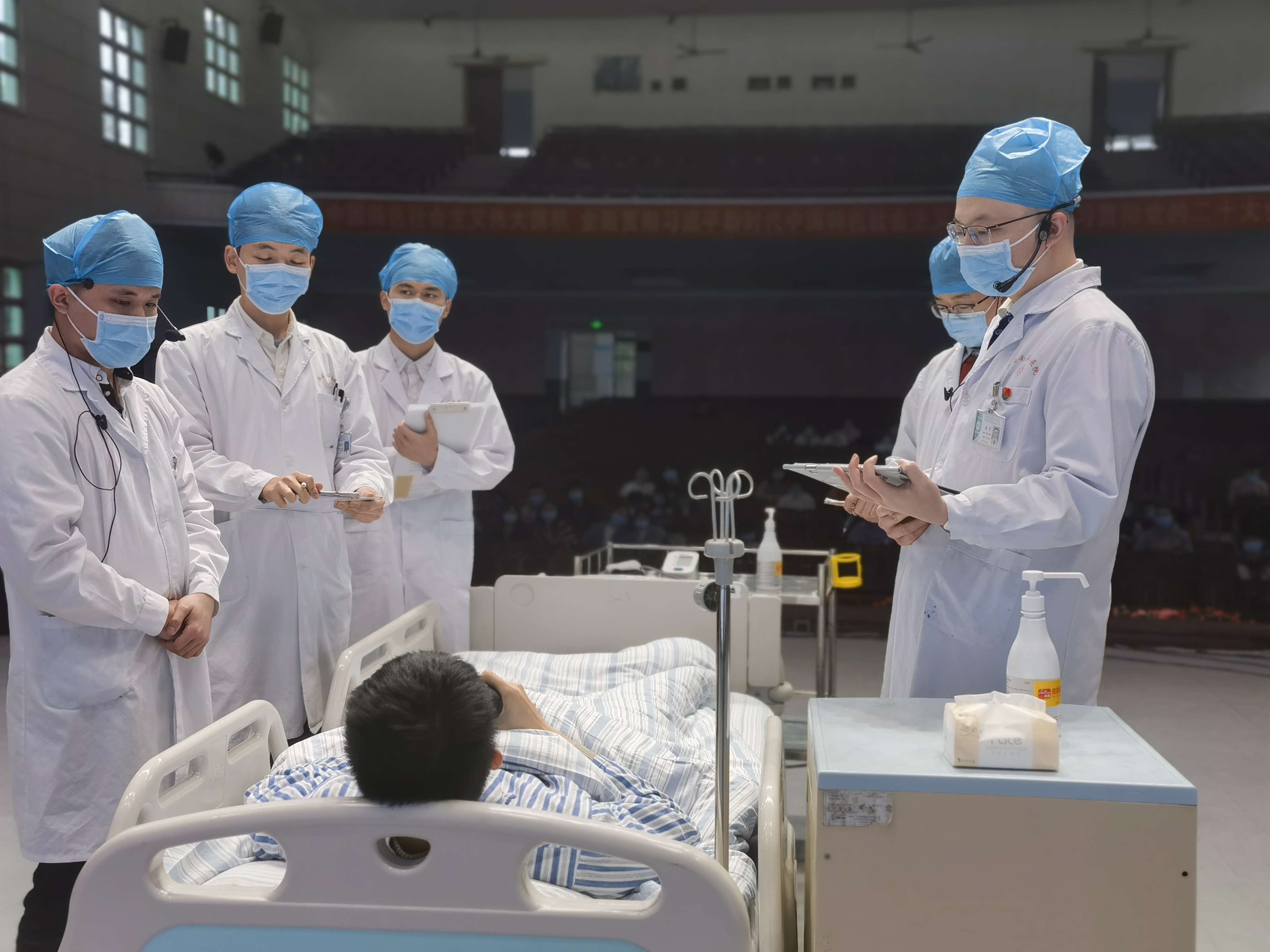 广西壮族自治区南溪山医院举办首届青年教师教学查房比赛